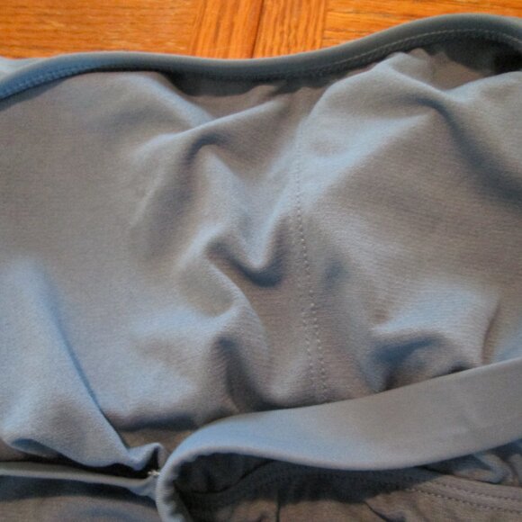 Reebok Women's High-Neck Athletic One-Piece Swimsuit NWT Sz L - Picture 9 of 11